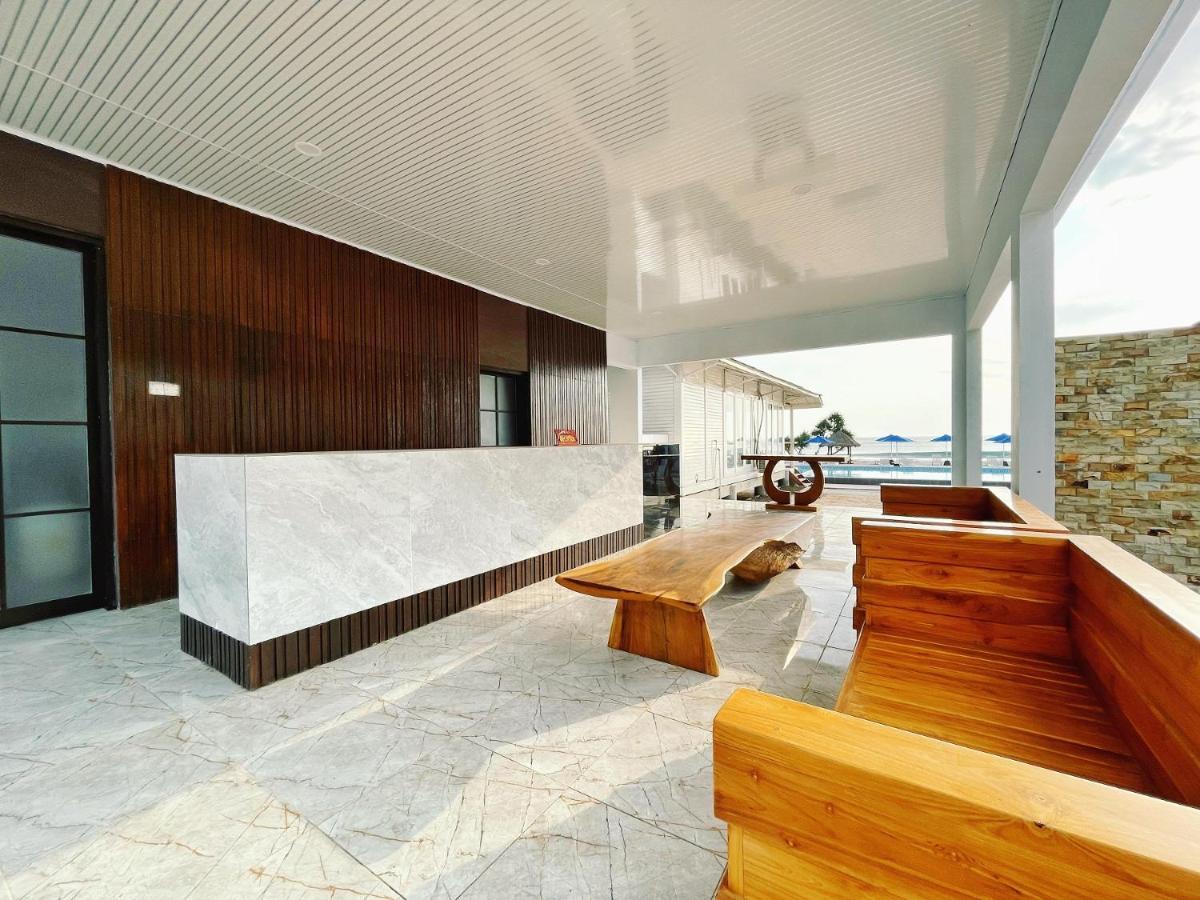 Azana Essence Villa Tabitha Lombok Bumbang Extérieur photo